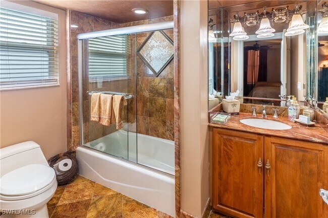 Foto del edificio - 10701 Gulf Shore Dr