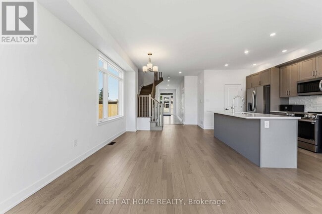 Building Photo - 453 Haresfield Ct