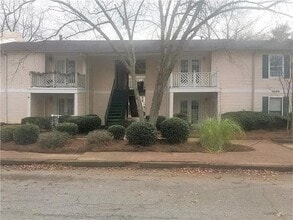 Building Photo - 3595 Woodbriar Cir