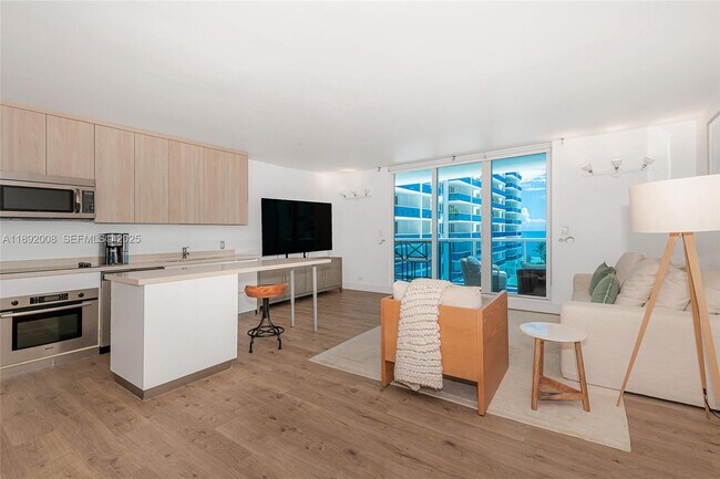 Foto del edificio - 2301 Collins Ave