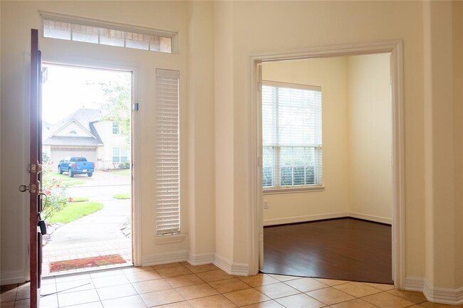 Foto del edificio - 5410 Valley Country Ln