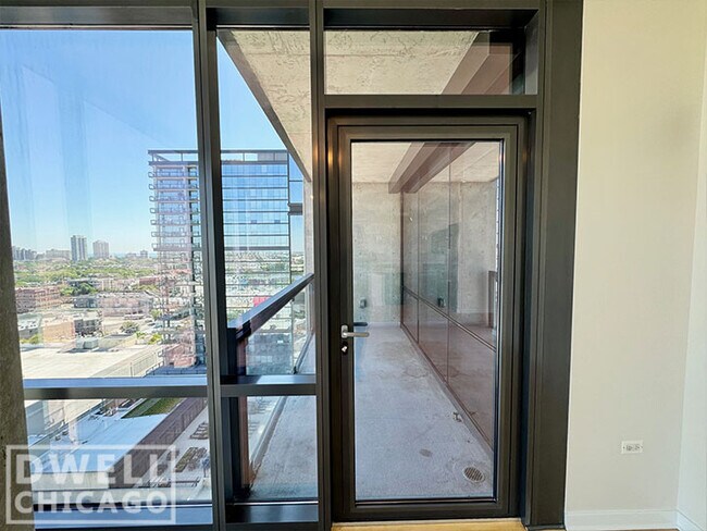 Foto del edificio - 860 W Blackhawk St