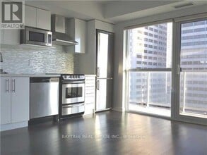 Building Photo - 58 Orchard View Blvd