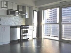 Building Photo - 58 Orchard View Blvd