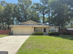 Building Photo - 137 Royal Cir