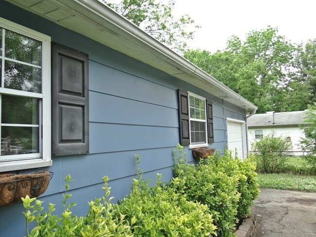Building Photo - 367 Stancil Rd
