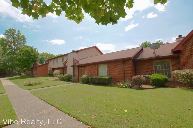 Building Photo - 219 Highland Villa Cir