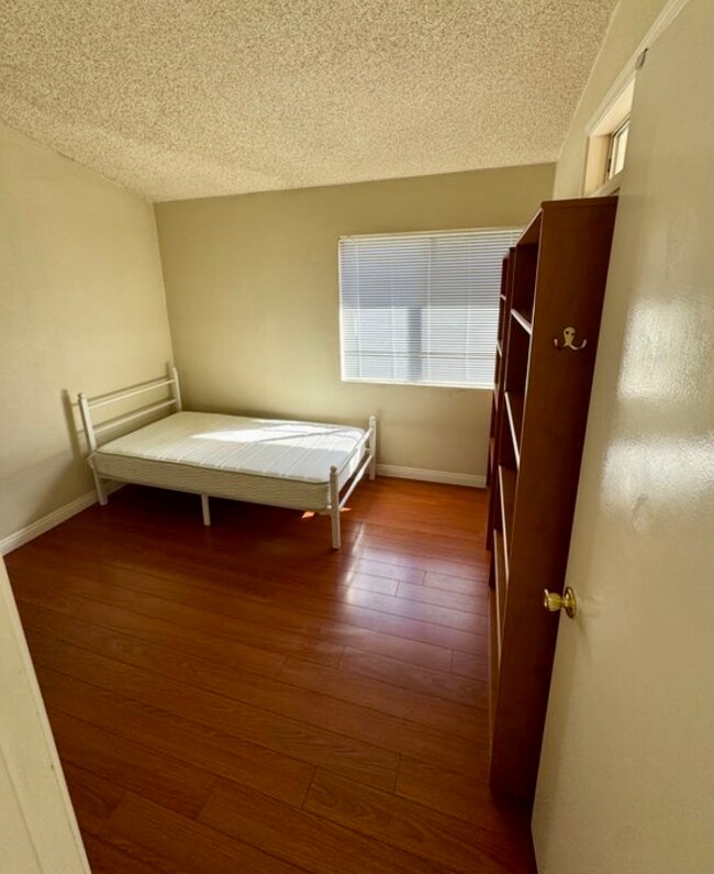 Foto del edificio - 1248 Mariposa St