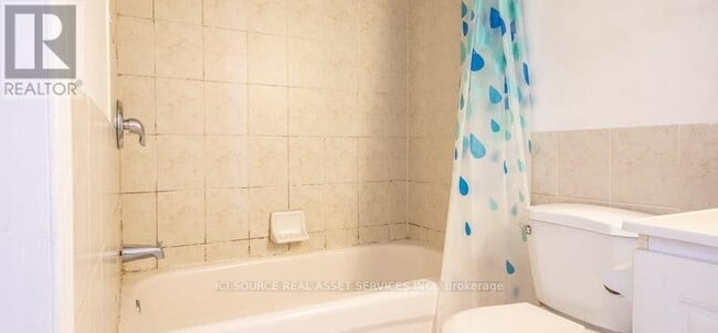 Photo du bâtiment - 693 Euclid Ave