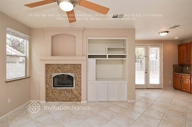 Building Photo - 9401 Sparkling Waters Ave