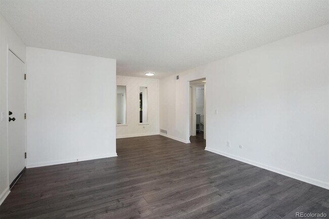 Foto del edificio - 3250 Oneal Cir