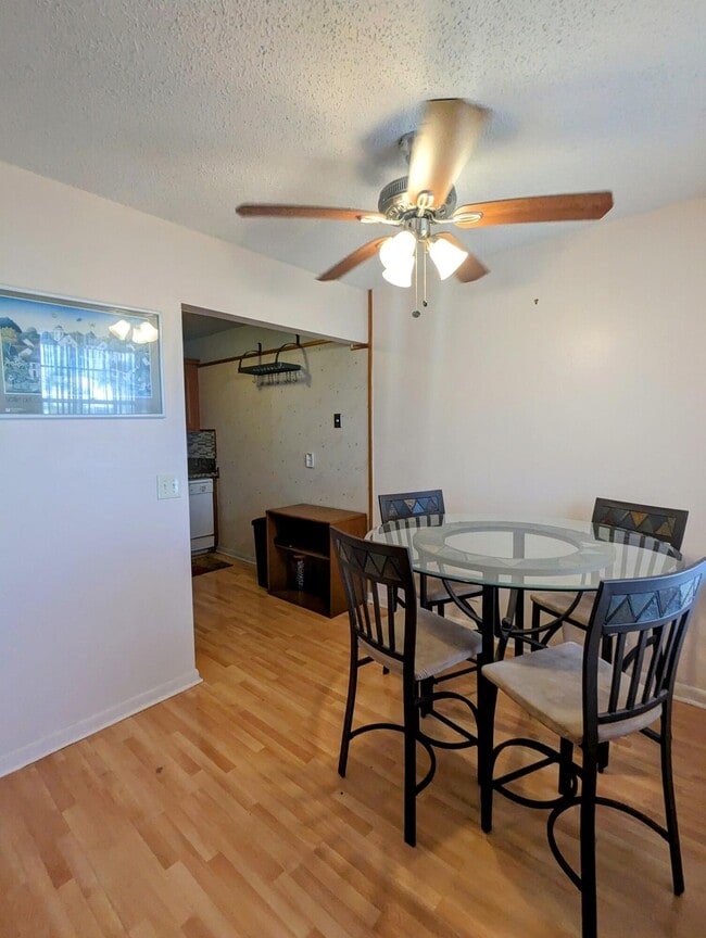 Foto del edificio - 118 Chatham E