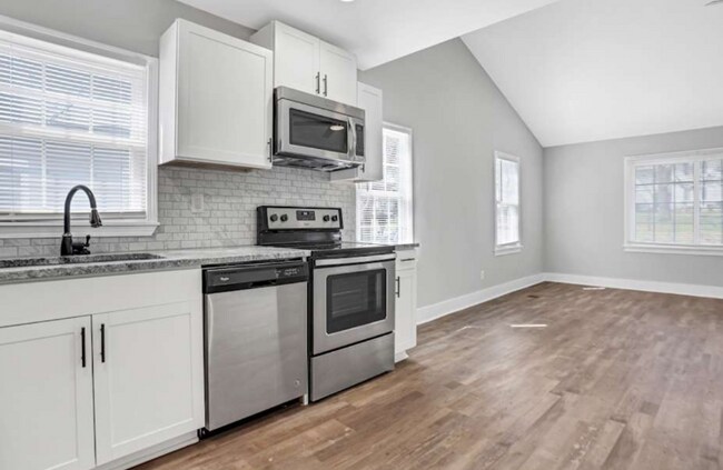 Foto del edificio - 981 Moreland Dr SE
