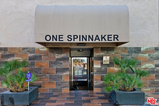 Building Photo - 1 Spinnaker St