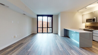 Interior Photo - The MO