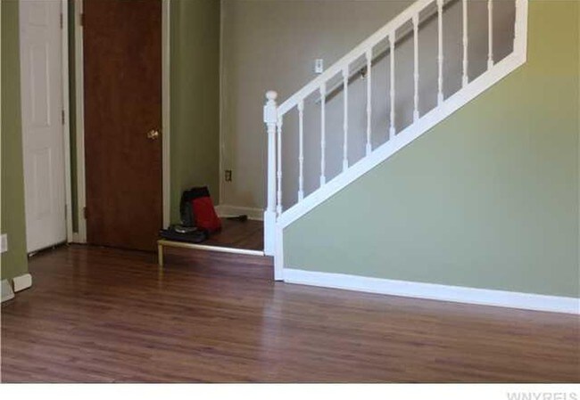 Foto del edificio - 3975 Big Tree Rd