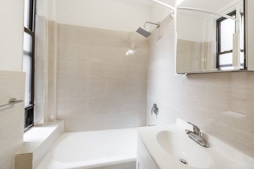 Foto principal - 171 Thompson St