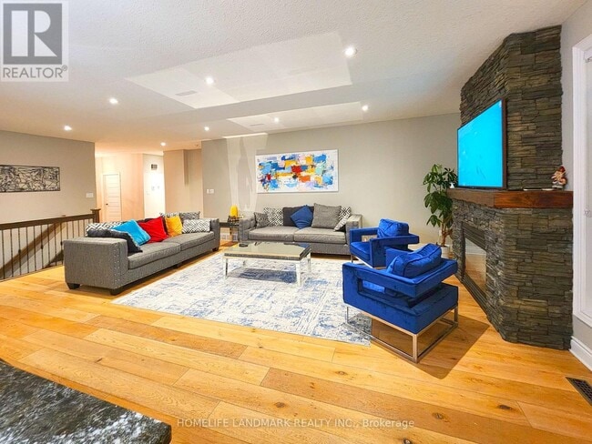 Building Photo - 127 Robin Ridge Dr