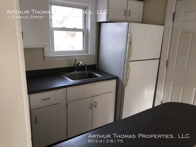 Building Photo - 1-3 Angle St