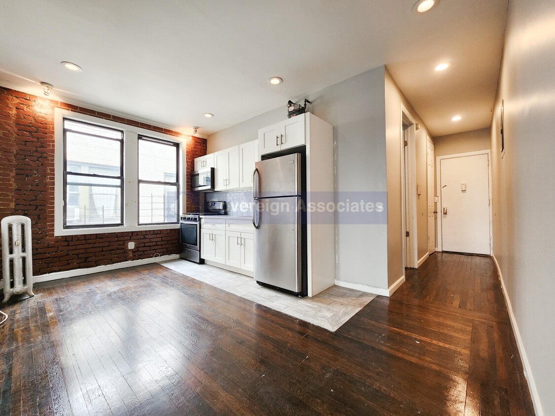 Foto principal - 541 W 150th St