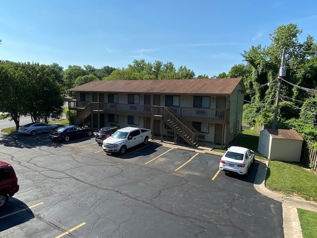 Apartments On Cherry Street