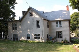 Building Photo - 166 E 3rd St