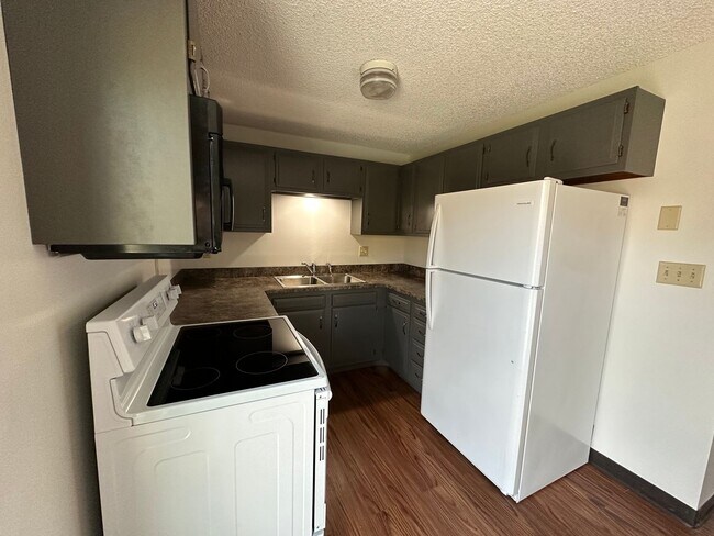 Foto del edificio - 2 Bedroom, 1.5 Bathroom Townhouse