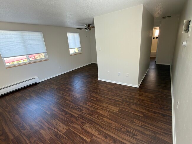 Foto del edificio - 2330 S University Blvd