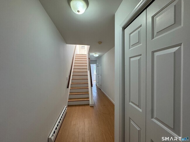 Building Photo - 57 Dean St