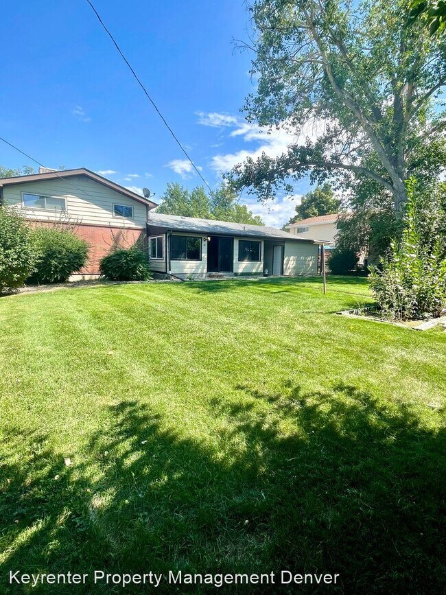Foto del edificio - 4 br, 2 bath House - 10451 Livingston Drive