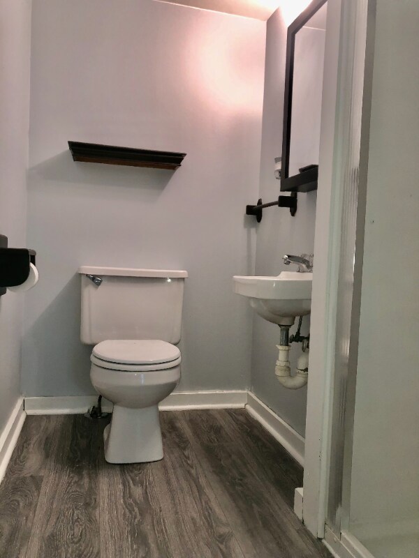 Foto del edificio - 1731 Meyers Ln