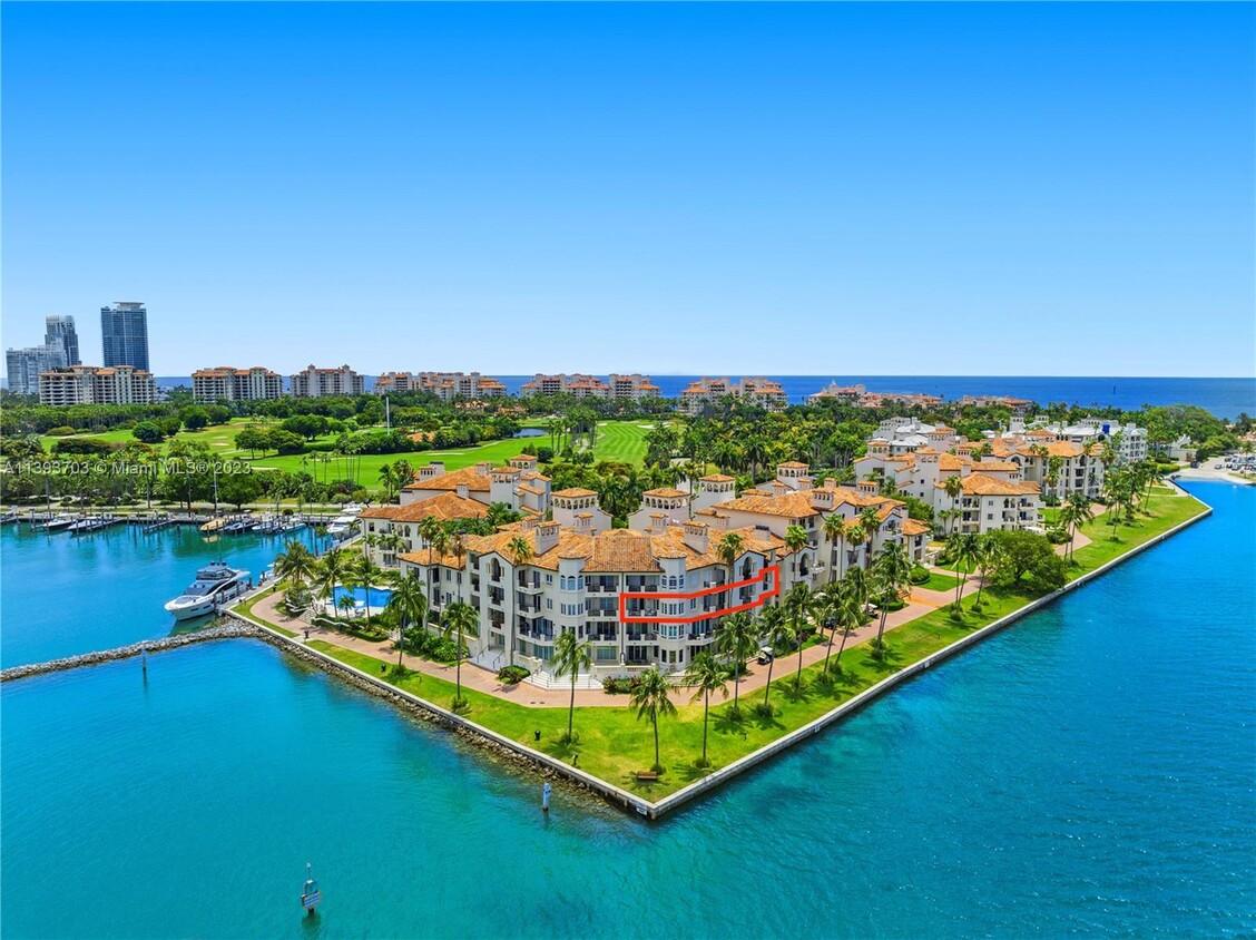 Foto principal - 2436 Fisher Island Dr