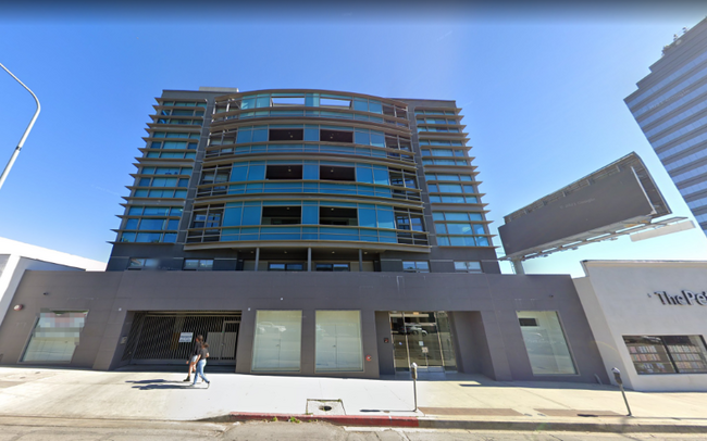 Foto del edificio - 12028 Wilshire Blvd