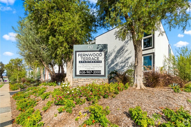 Building Photo - Fernwood Terrace