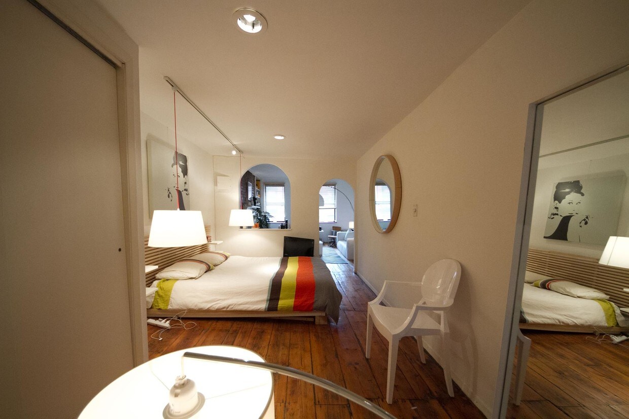 Building Photo - 84 East 7th Street