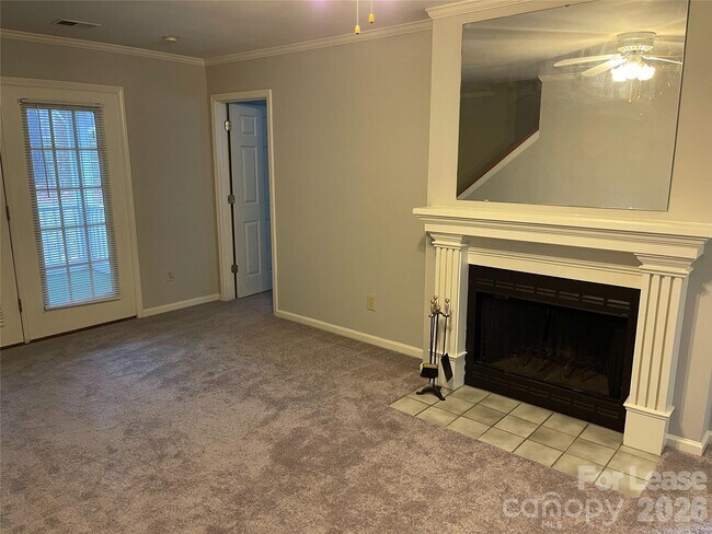 Foto del edificio - 6725 Bevington Ridge Rd