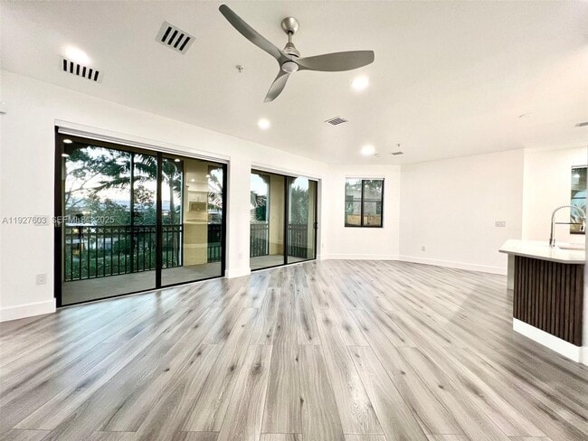 Foto del edificio - 2955 NW 126th Ave