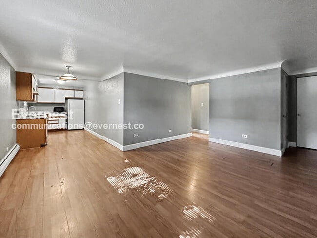 Foto del edificio - 2295 E Asbury Ave