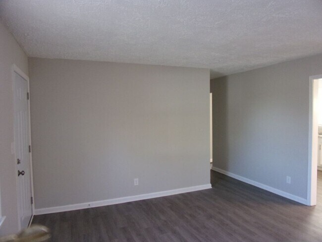 Foto del edificio - Move In Ready - Renovated Rancher