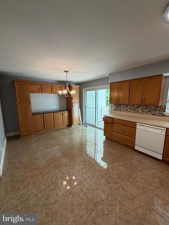 Foto del edificio - 1224 Farley Ct