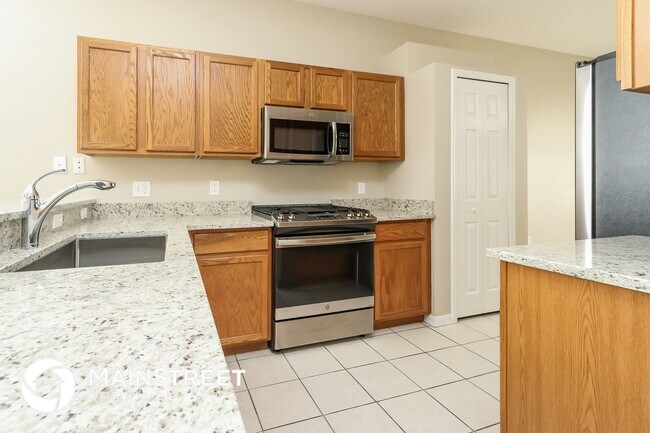 Foto del edificio - 6239 Blue Runner Ct