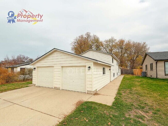 Foto del edificio - 1994 S Leadville Ave