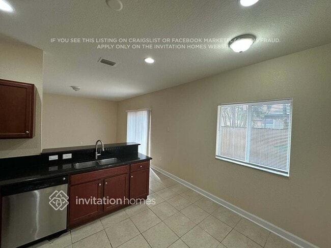 Building Photo - 2248 SW 147 Path