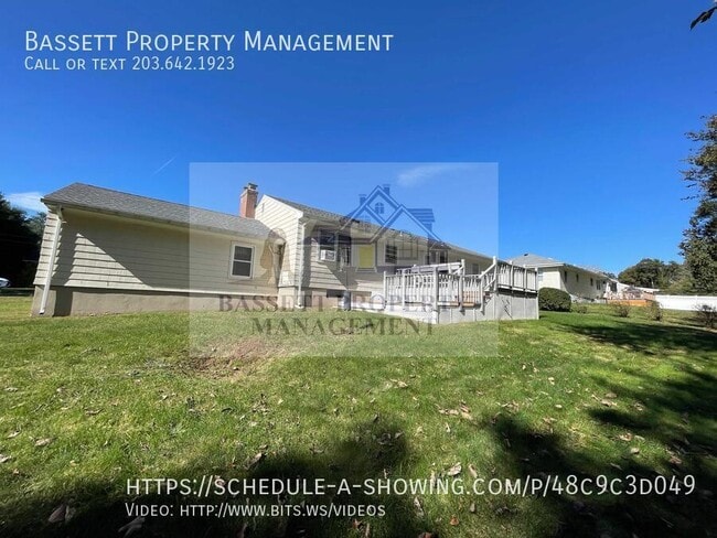 Building Photo - 40 Macarthur Dr