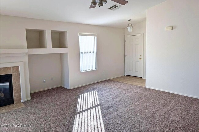 Foto del edificio - 7559 N Summit Pass