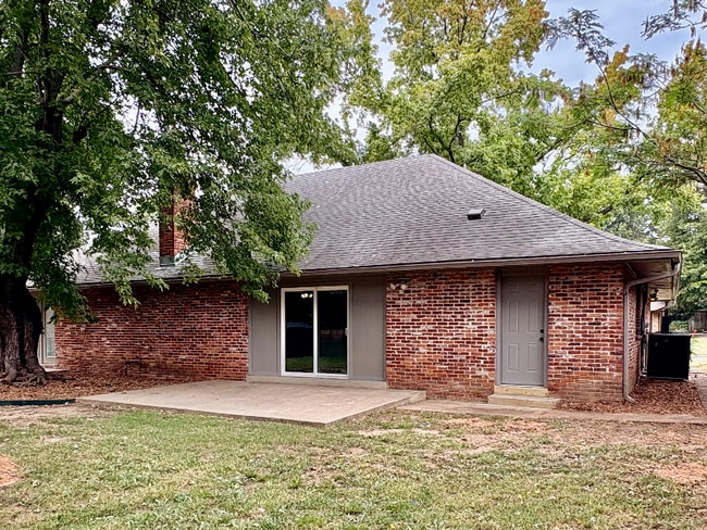 Building Photo - 6714 E 75th Ct