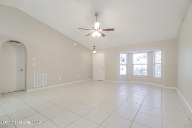 Foto del edificio - 722 Hartford Ave SW