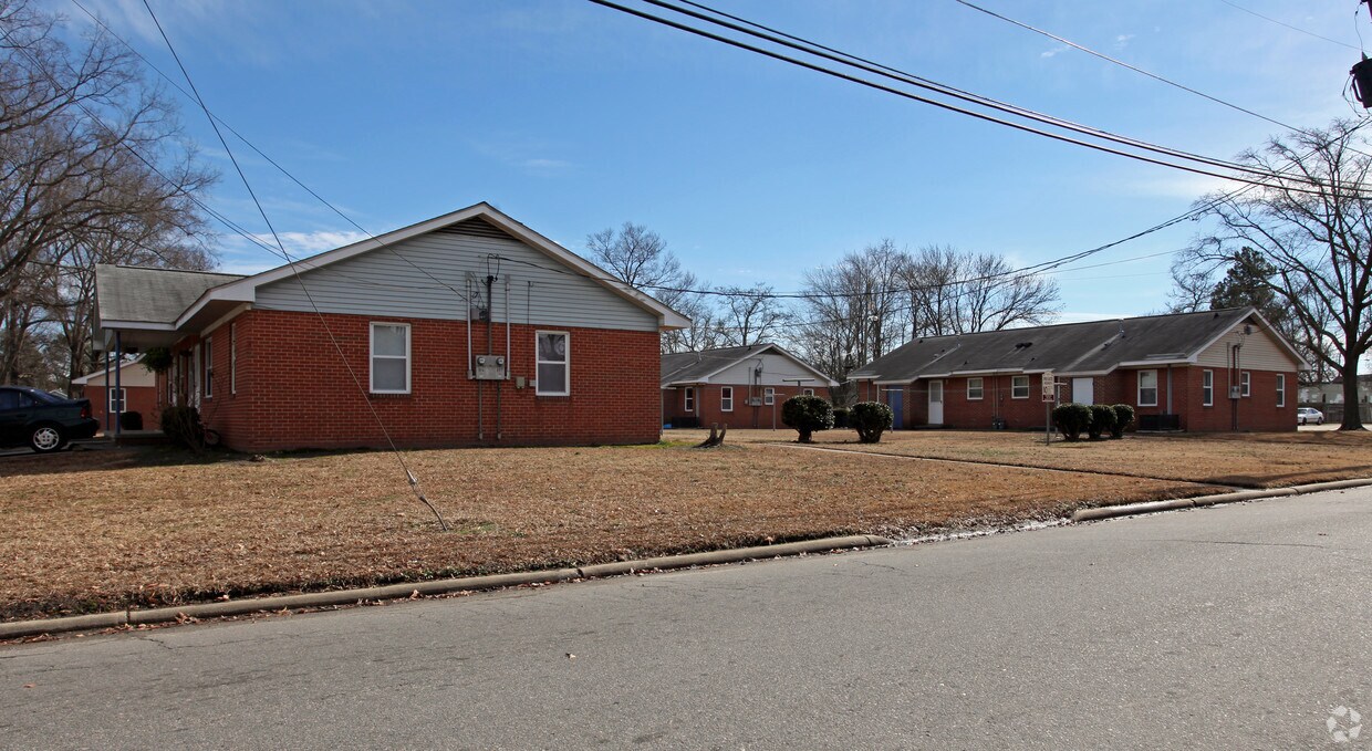 502512 Glenn St, Smithfield, NC 27577 502512 Glenn St Smithfield