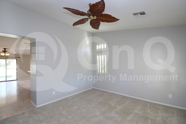 Building Photo - 30731 N Sunray Dr
