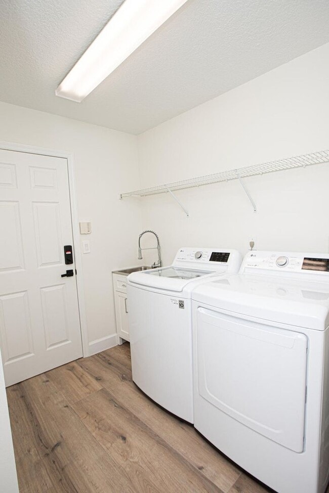 Foto del edificio - 10881 La Salinas Cir